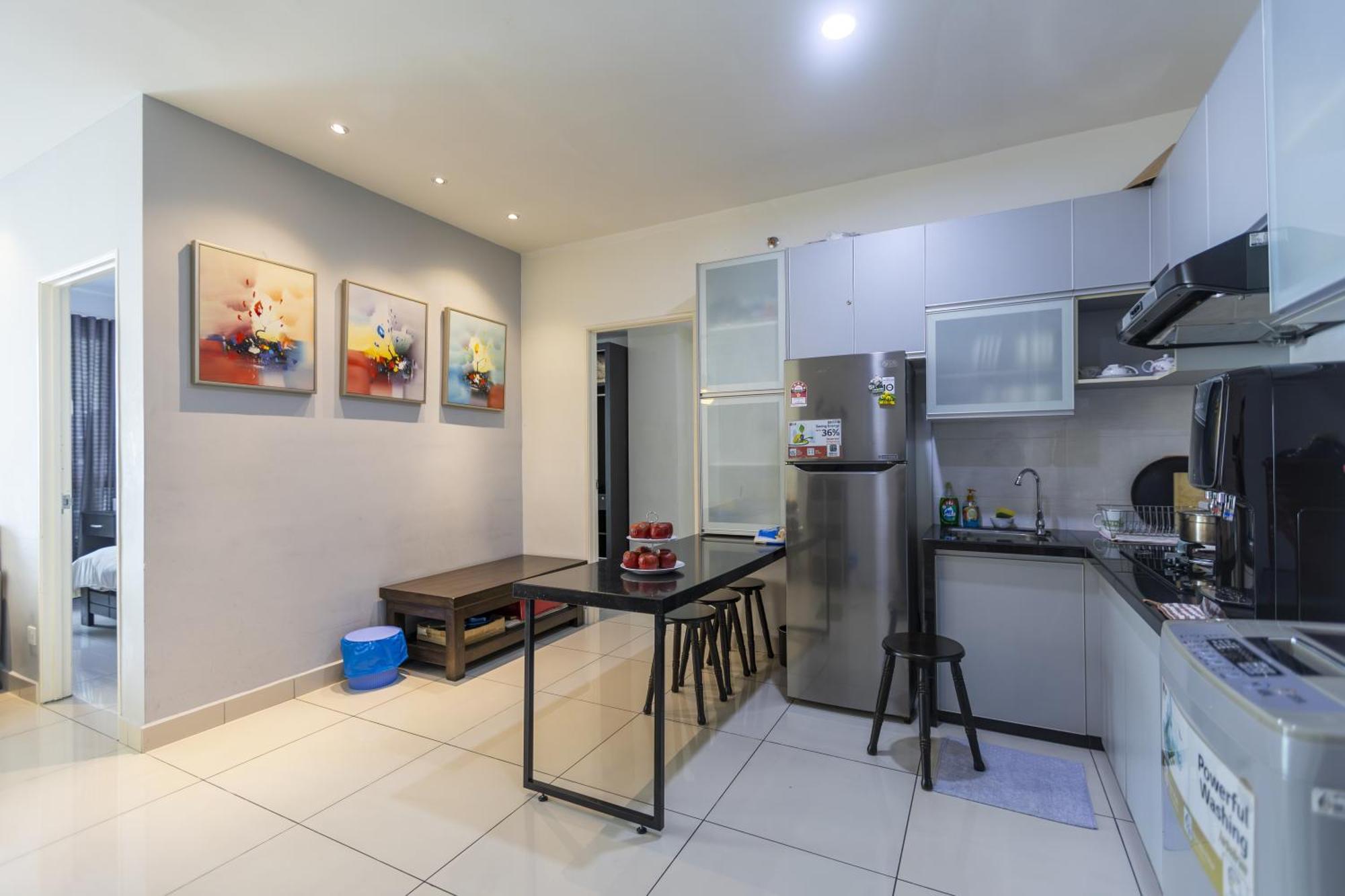 Sky Suites George Town Bagian luar foto